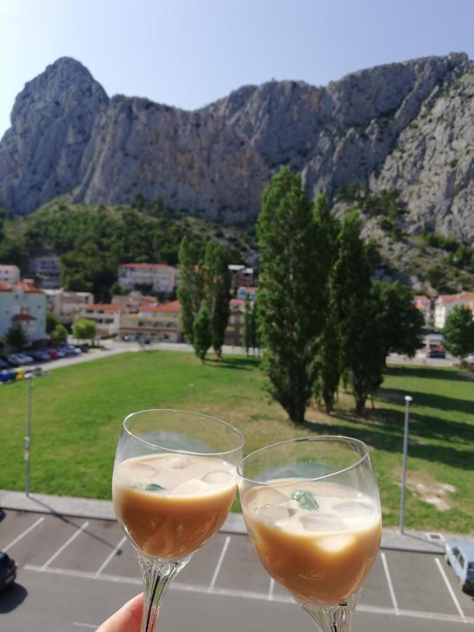 Green 'N Grey Omiš Eksteriør bilde